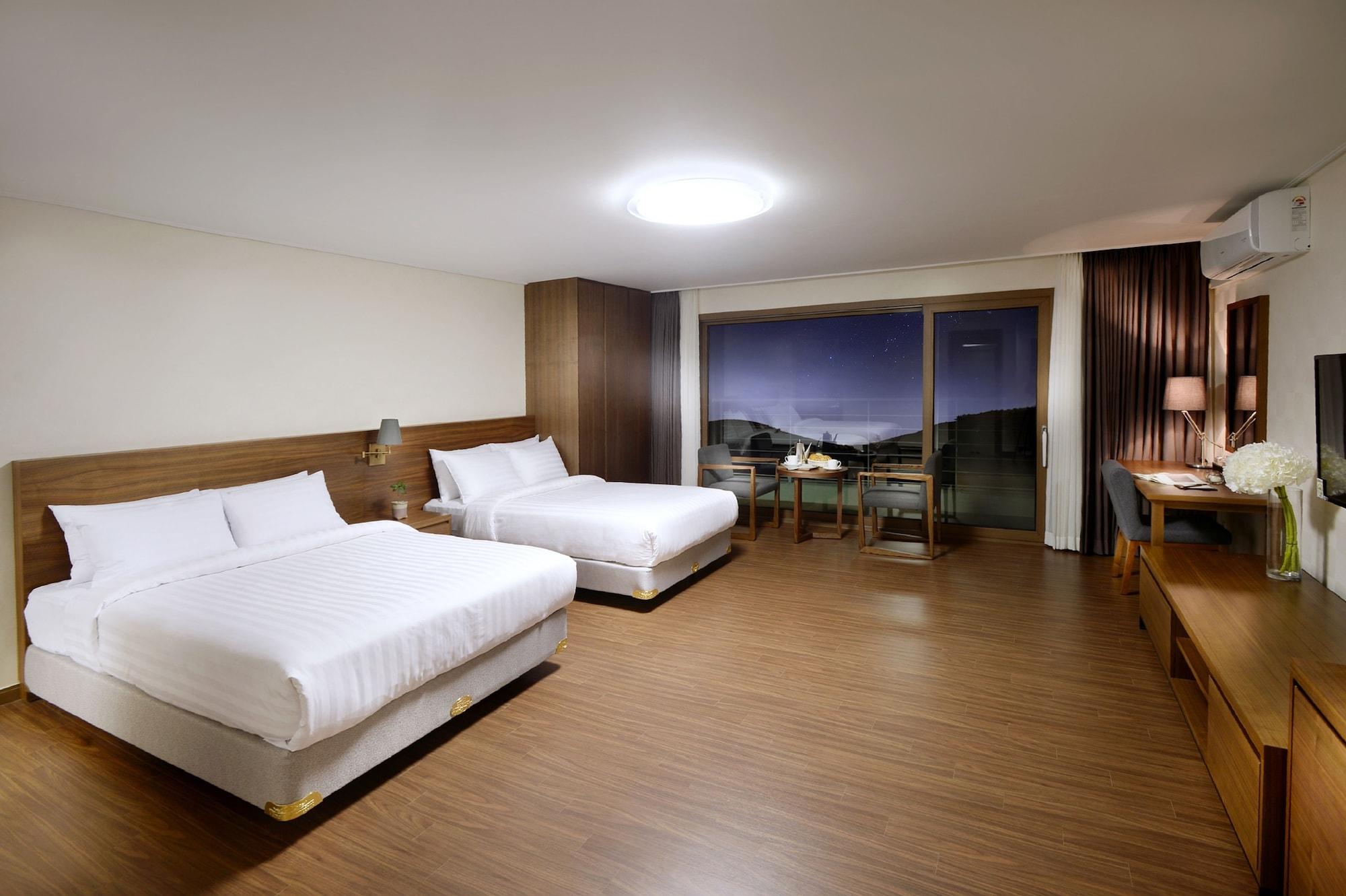 Jeju Aerospace Hotel Seogwipo Exteriör bild