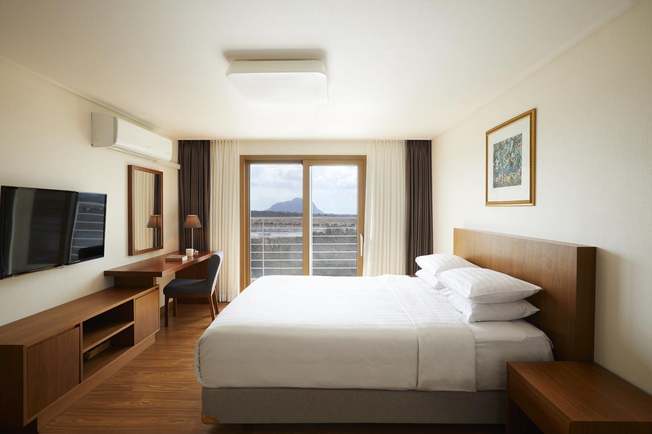 Jeju Aerospace Hotel Seogwipo Exteriör bild